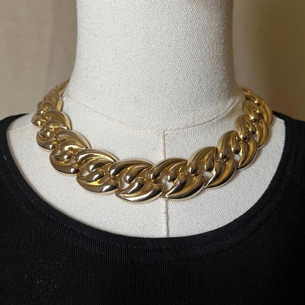 Vintage Chunky Gold Tone Chain Necklace Sculptural Collar 17" Statement
